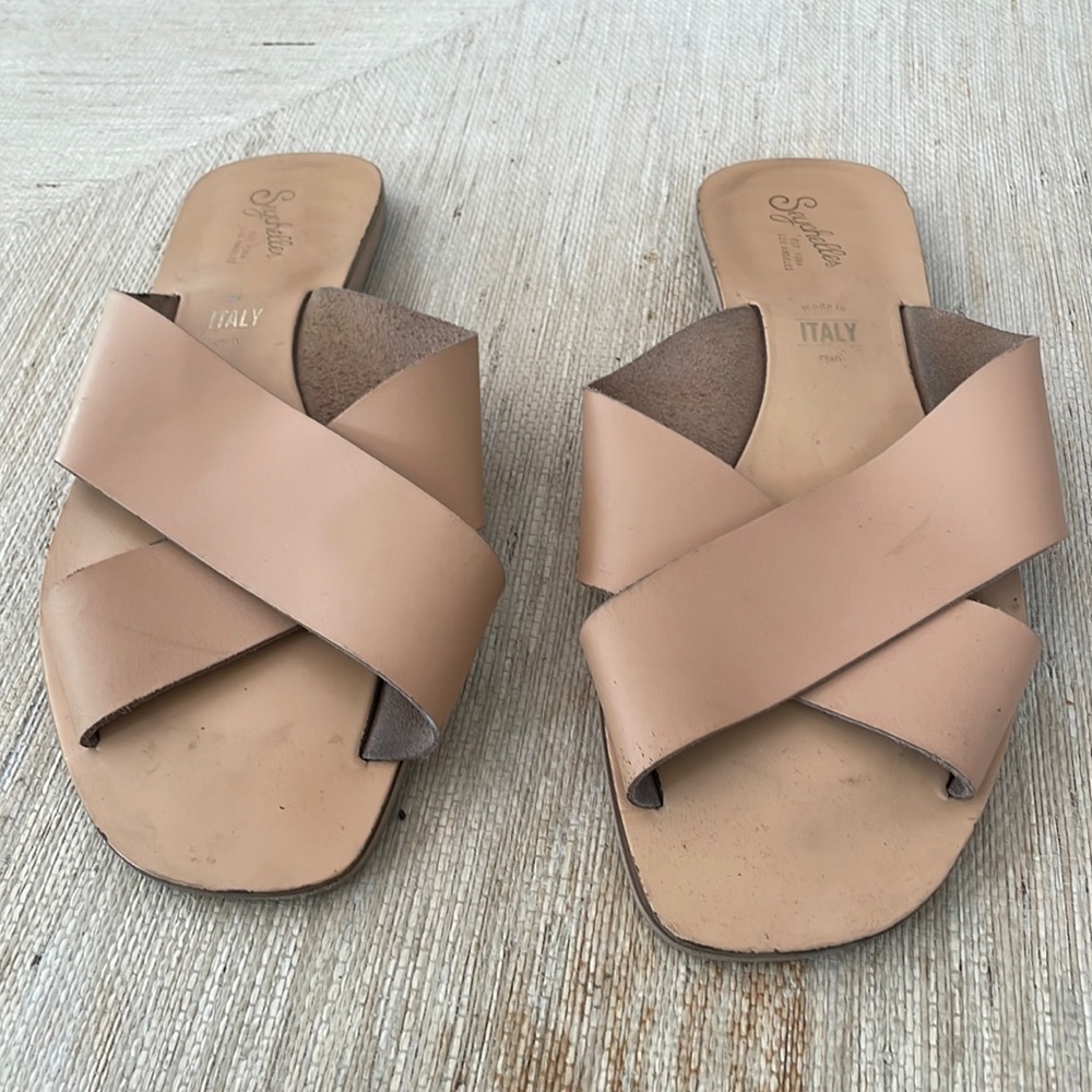 Seychelles - Size 8 Tan sandals